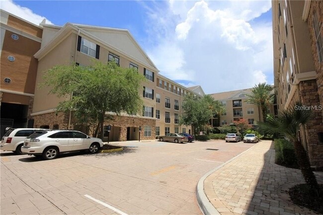 property at 4221 W Spruce St