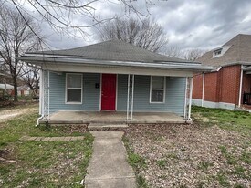 2223 N Ramsey Ave in Springfield, MO - Building Photo