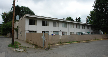 Park Place Apartments in Springfield, OR - Building Photo - Building Photo