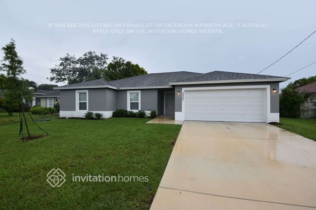 property at 2537 SW Chestnut Ln