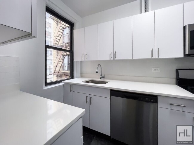 WEST 12 STREET, Unit 4G