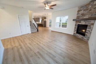 2009 Savannah Dr in Grafton, WI - Building Photo - Building Photo