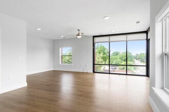 2213 Poquito St in Austin, TX - Building Photo - Building Photo