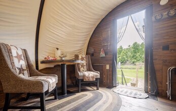 1208 County Rd 315 in Melrose, FL - Foto de edificio - Building Photo