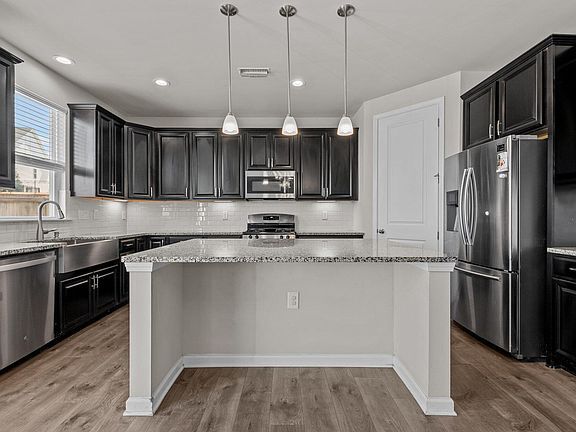 717 Tailrace Falls Ct in Wake Forest, NC - Building Photo - Building Photo