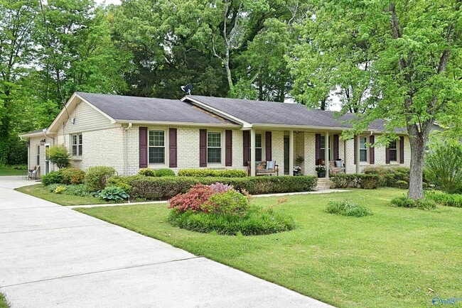 207 Jones Valley Dr SW in Huntsville, AL - Building Photo - Building Photo