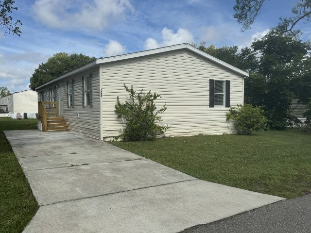 1746 White Cloud Ave in Apopka, FL - Building Photo