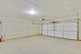 5553 E Bollo St in Nampa, ID - Foto de edificio - Building Photo