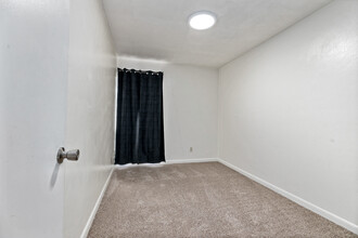 1378 Bradley Drive, Unit 3 in Harrisonburg, VA - Building Photo - Building Photo