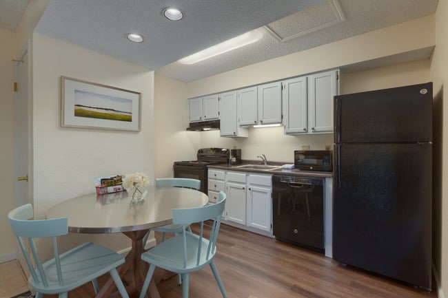 Residences at Daniel Webster Nashua