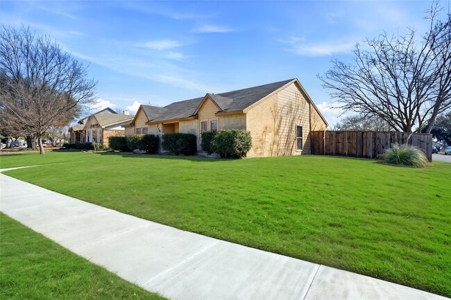 4201 Keys Dr in The Colony, TX - Building Photo - Building Photo