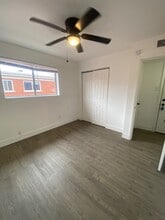 813D Courtois, Unit D in St. Louis, MO - Foto de edificio - Building Photo