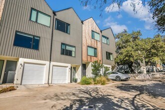 410 W Alpine Rd, Unit 3 in Austin, TX - Foto de edificio - Building Photo