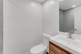 Glencroft Club Apartments in Folcroft, PA - Foto de edificio - Building Photo