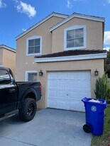 6198 Navajo Ter in Margate, FL - Building Photo