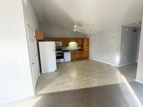 1010 Orchard Dr in St. Clair, MO - Building Photo - Building Photo