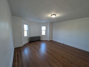 828 Jefferson Ave in Bristol, PA - Building Photo - Building Photo