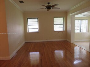 436 Lark Ave in Miami Springs, FL - Building Photo - Building Photo