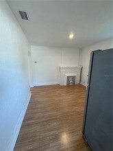 3124 W IVY St, Unit A in Tampa, FL - Building Photo - Building Photo