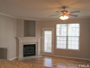 5743 Corbon Crest Ln in Raleigh, NC - Building Photo - Building Photo