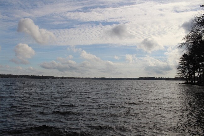 16 Langlois Pines in Lakeville, MA - Building Photo - Building Photo