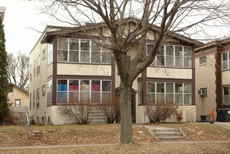 1648 Selby Ave in St. Paul, MN - Building Photo - Building Photo