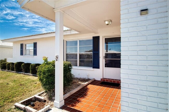 802 Buttonwood Dr in Bradenton, FL - Building Photo - Building Photo