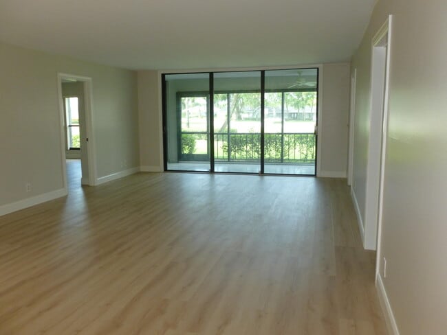 2 SE Turtle Creek Dr in Tequesta, FL - Building Photo - Building Photo