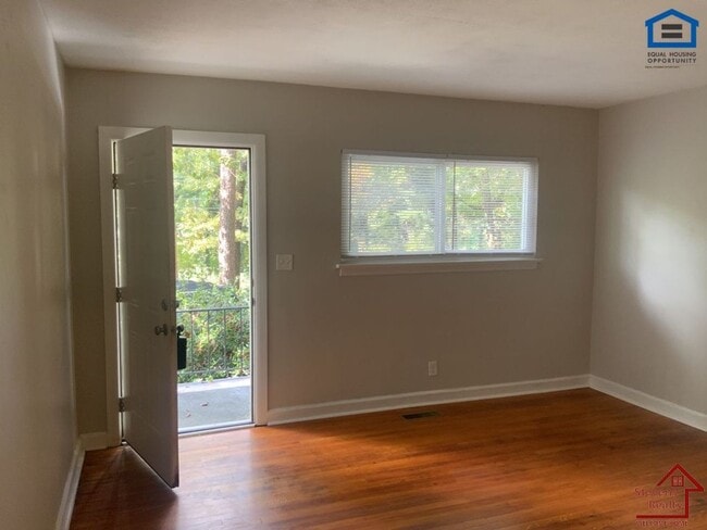 304 Tunnel Blvd in Chattanooga, TN - Foto de edificio - Building Photo