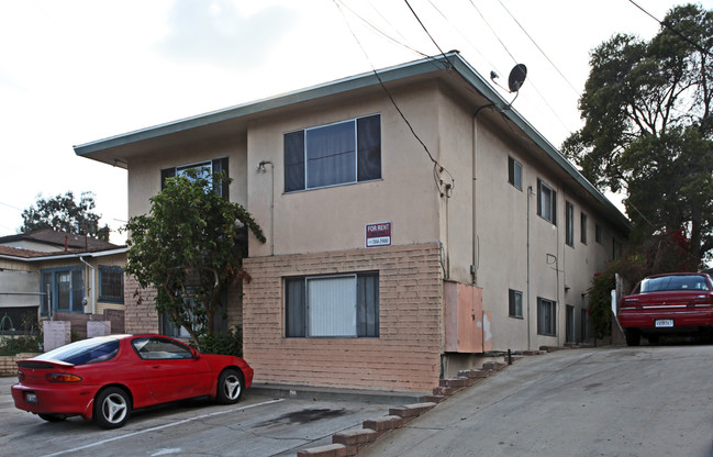 1644 Grove St in San Diego, CA - Building Photo - Building Photo