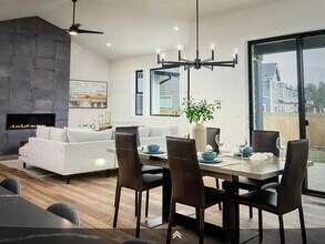 20524 Aberdeen Ct in Bend, OR - Building Photo - Building Photo