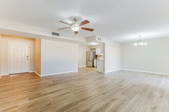664 S Robin Ln in Mesa, AZ - Building Photo - Building Photo