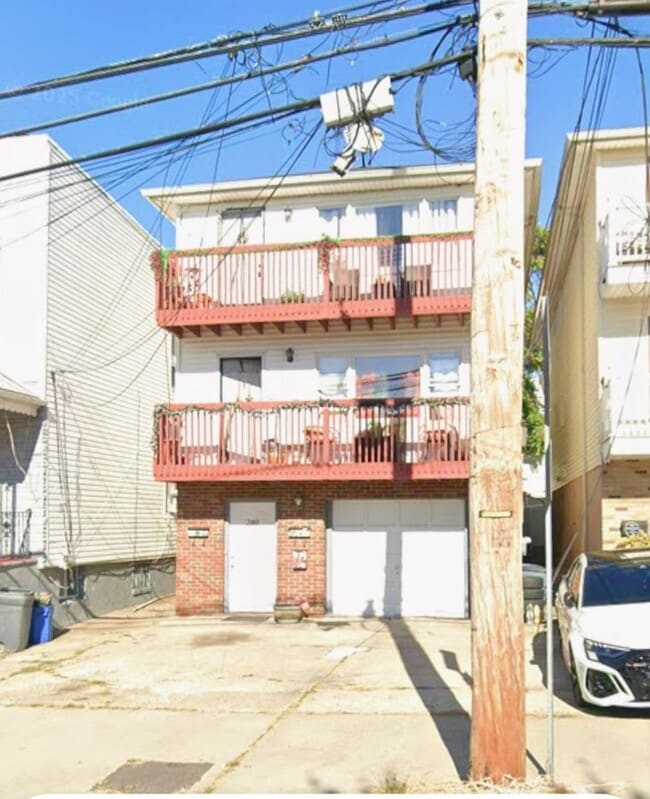 property at 280 Seaview Ave