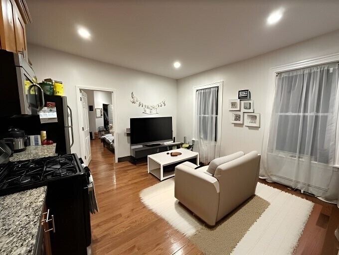 150 Meridian St, Unit #4 in Boston, MA - Foto de edificio