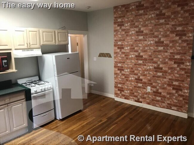 26 John F. Kennedy St, Unit #7 in Cambridge, MA - Foto de edificio - Building Photo