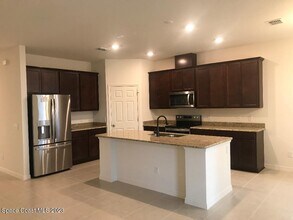 750 August St SE in Palm Bay, FL - Building Photo - Building Photo