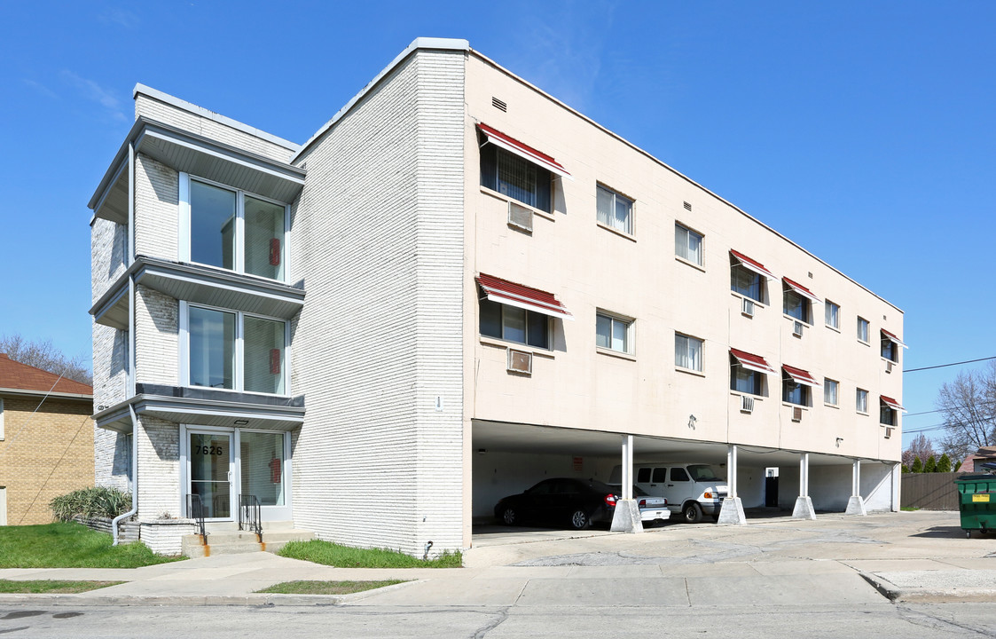 West Beliot in West Allis, WI - Building Photo