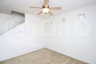 2614 N 73rd Dr in Phoenix, AZ - Building Photo - Building Photo
