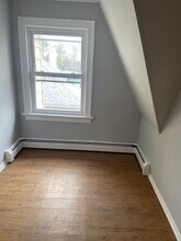 107 Church St, Unit Third Floor 2 Bedroom Apt in Nutley, NJ - Building Photo - Building Photo