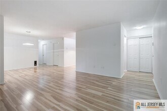 174 Amberly Dr in Englishtown, NJ - Building Photo - Building Photo