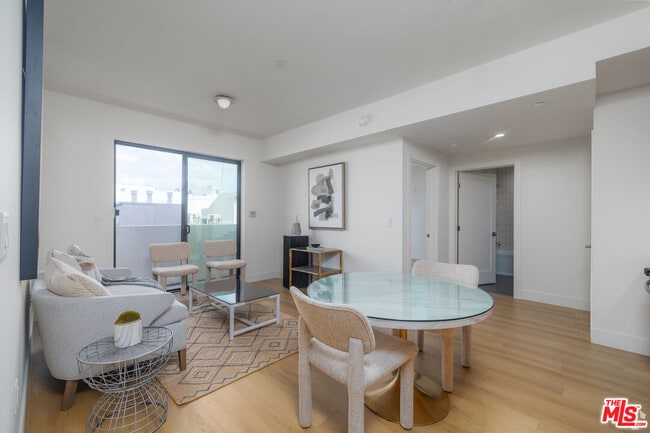 property at 1822 Overland Ave