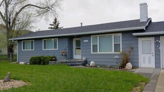 14911 W Hillsview Dr