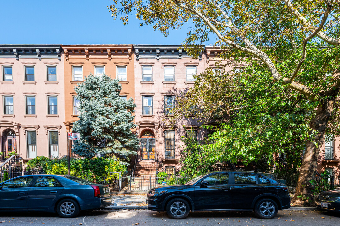 191 Mac Donough St in New York, NY - Foto de edificio