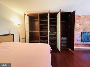 928 Venice Dr in Silver Spring, MD - Building Photo - Building Photo