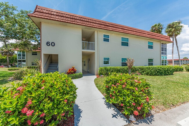 60 Woodland Dr in Vero Beach, FL - Building Photo - Building Photo