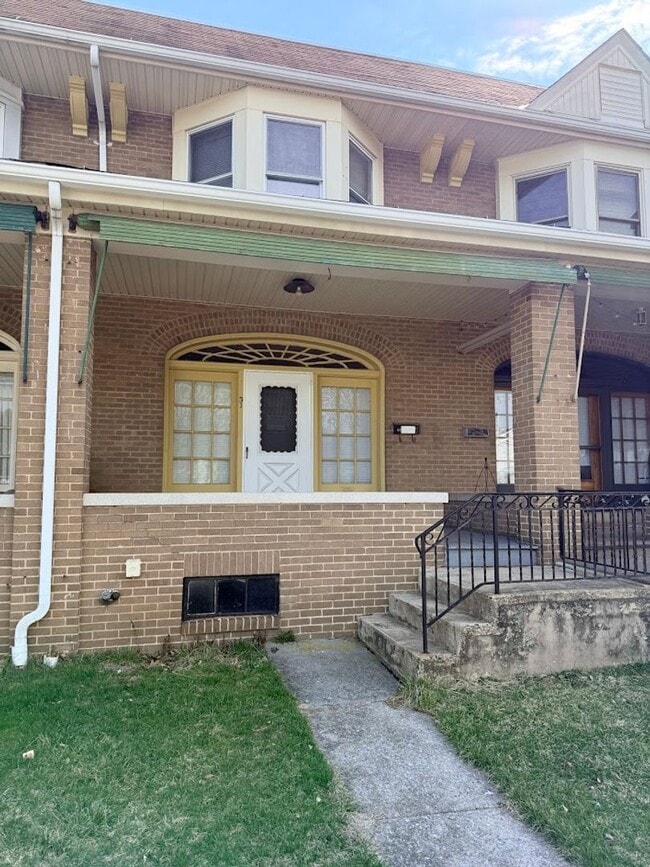 property at 31 S Crescent St