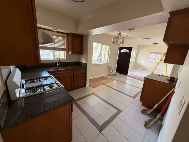 224 Gladys Ave in Monterey Park, CA - Foto de edificio - Building Photo