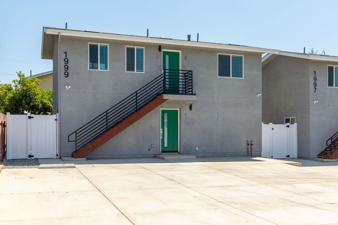 1999 Westinghouse St in San Diego, CA - Building Photo