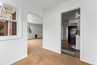 1406 N Baldwin St in Portland, OR - Building Photo - Building Photo