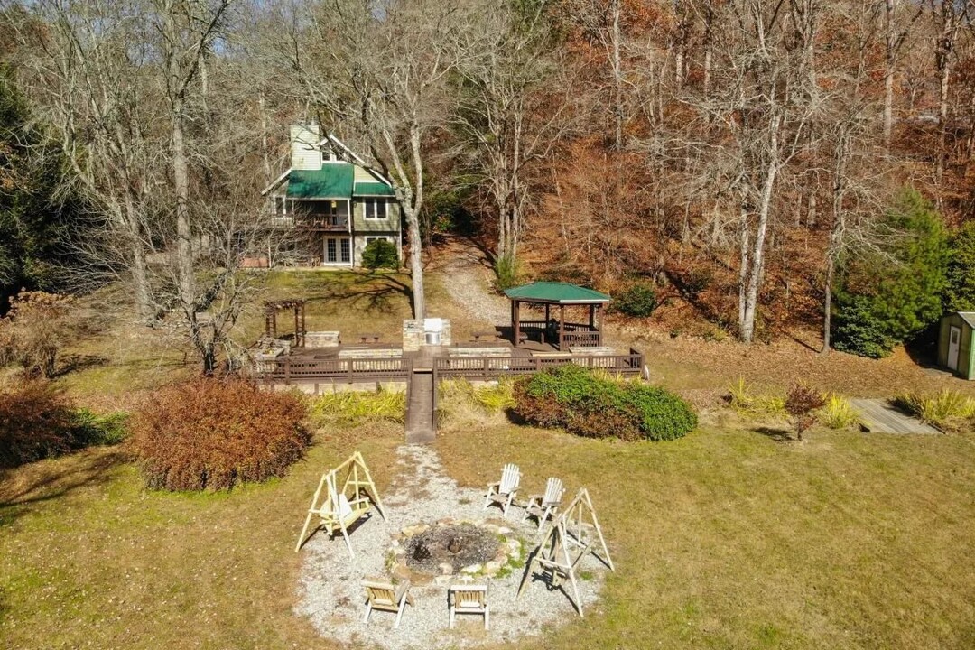 157 Beaver Run Rd in Blairsville, GA - Building Photo